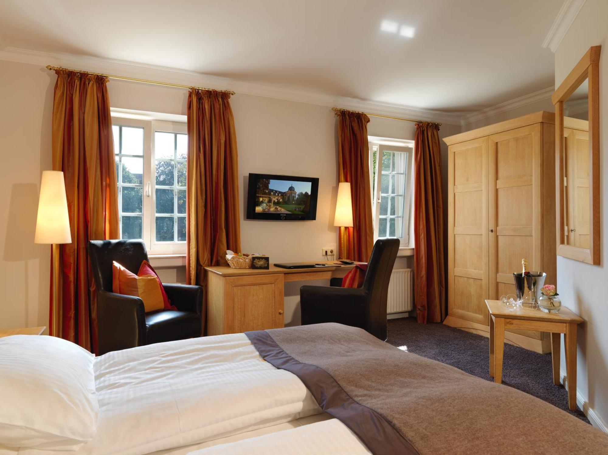 Hotel-Residence Klosterpforte Marienfeld Екстериор снимка