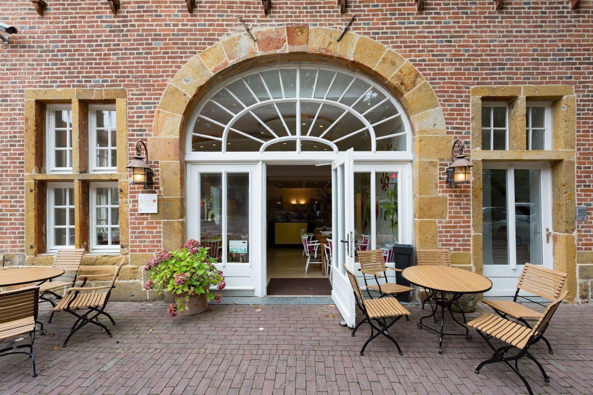 Hotel-Residence Klosterpforte Marienfeld Екстериор снимка